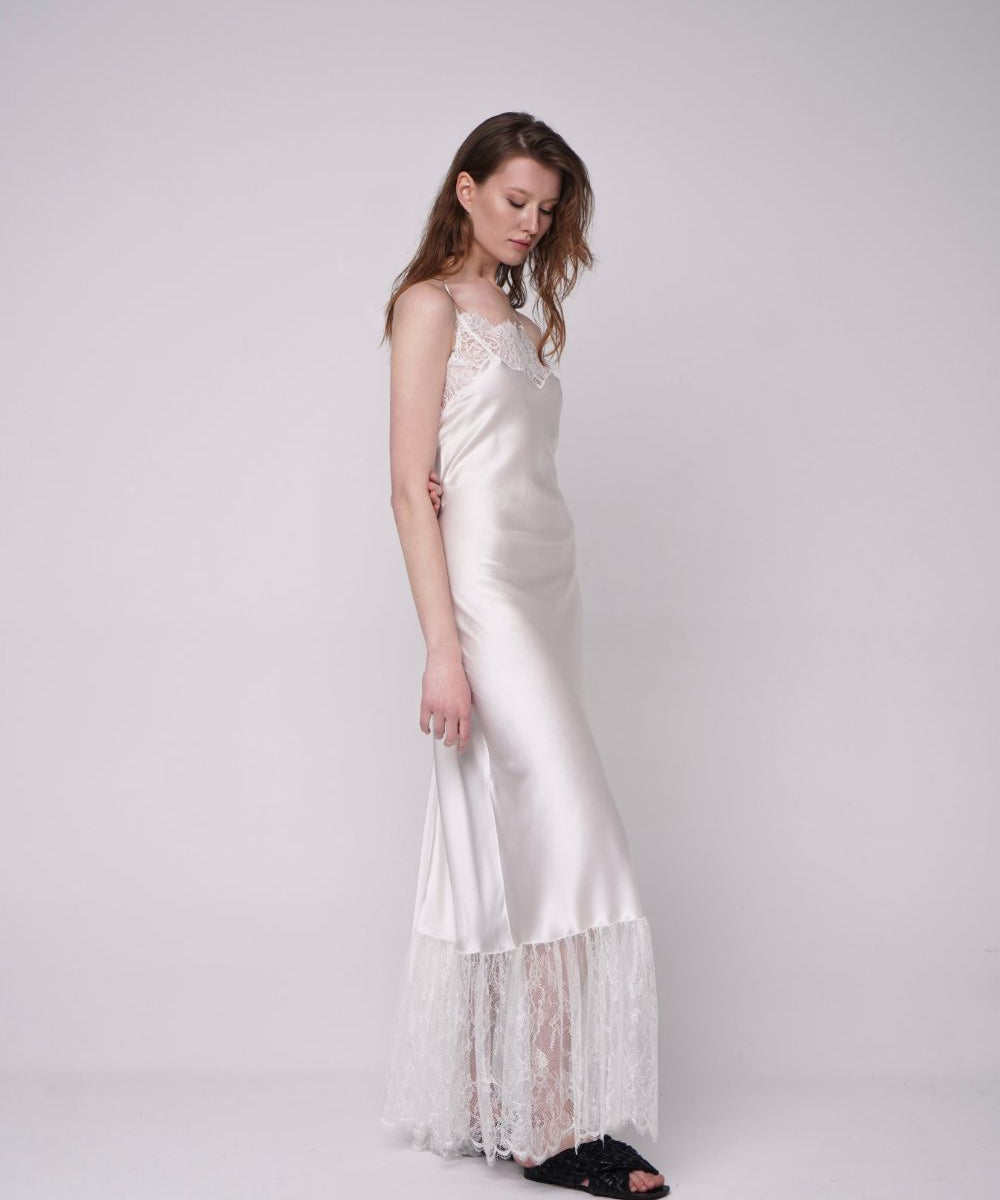  Silk Passion Slip White Product SIA Glamoralle